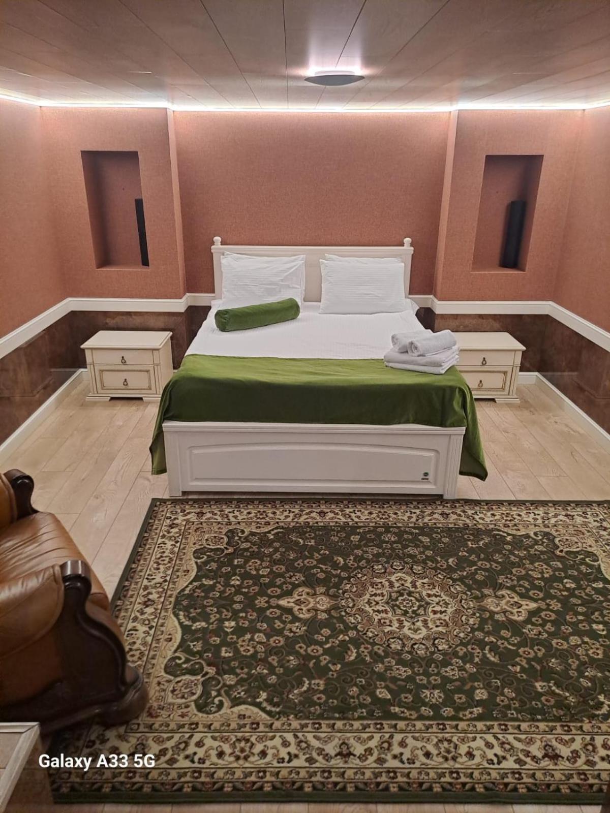 Turan Semey Grand Hotel Екстер'єр фото