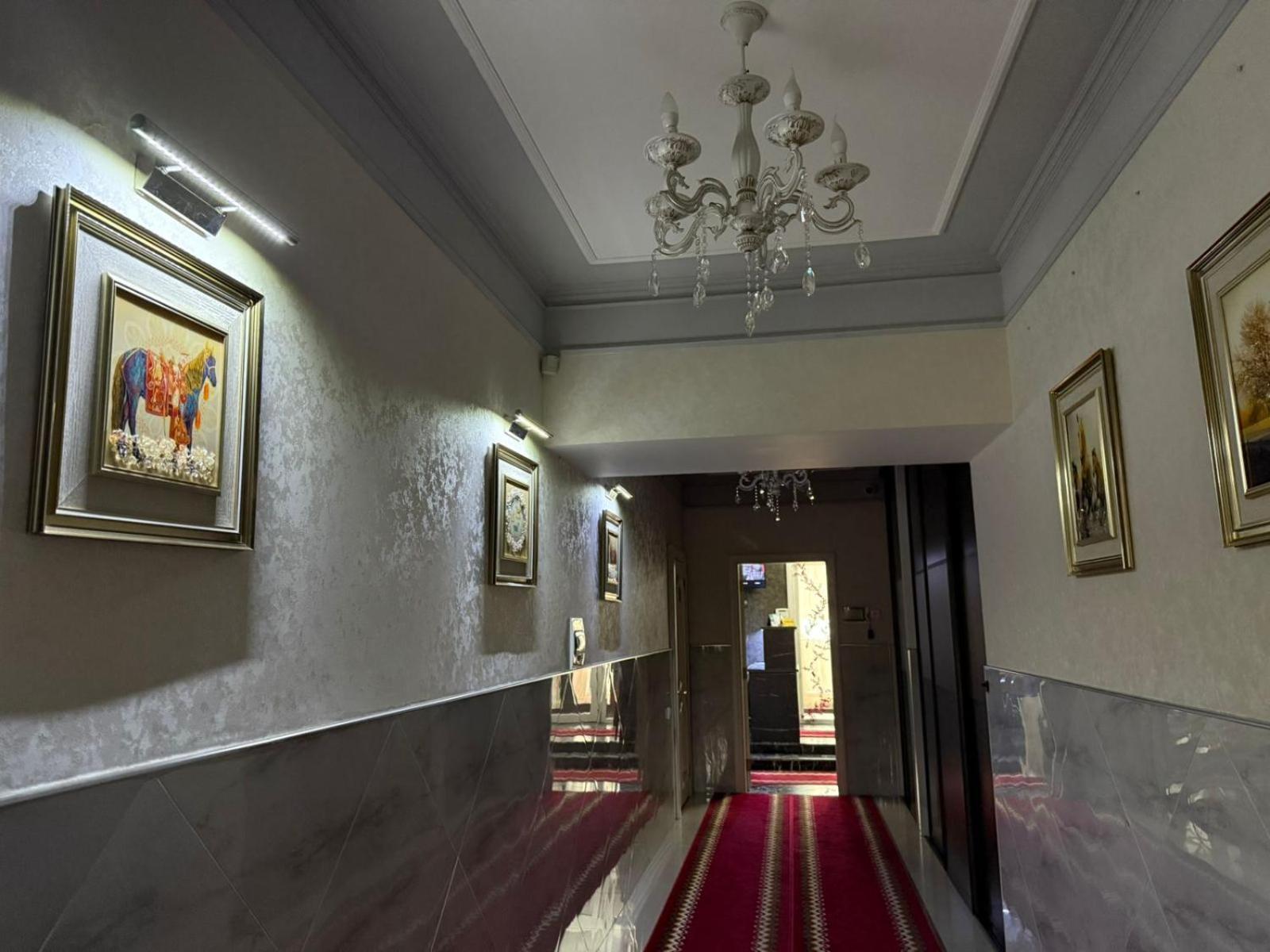 Turan Semey Grand Hotel Екстер'єр фото