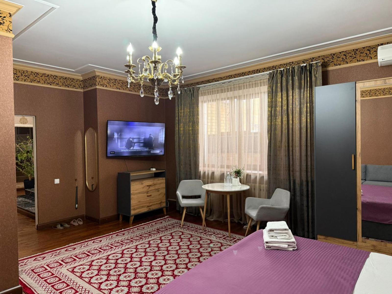 Turan Semey Grand Hotel Екстер'єр фото