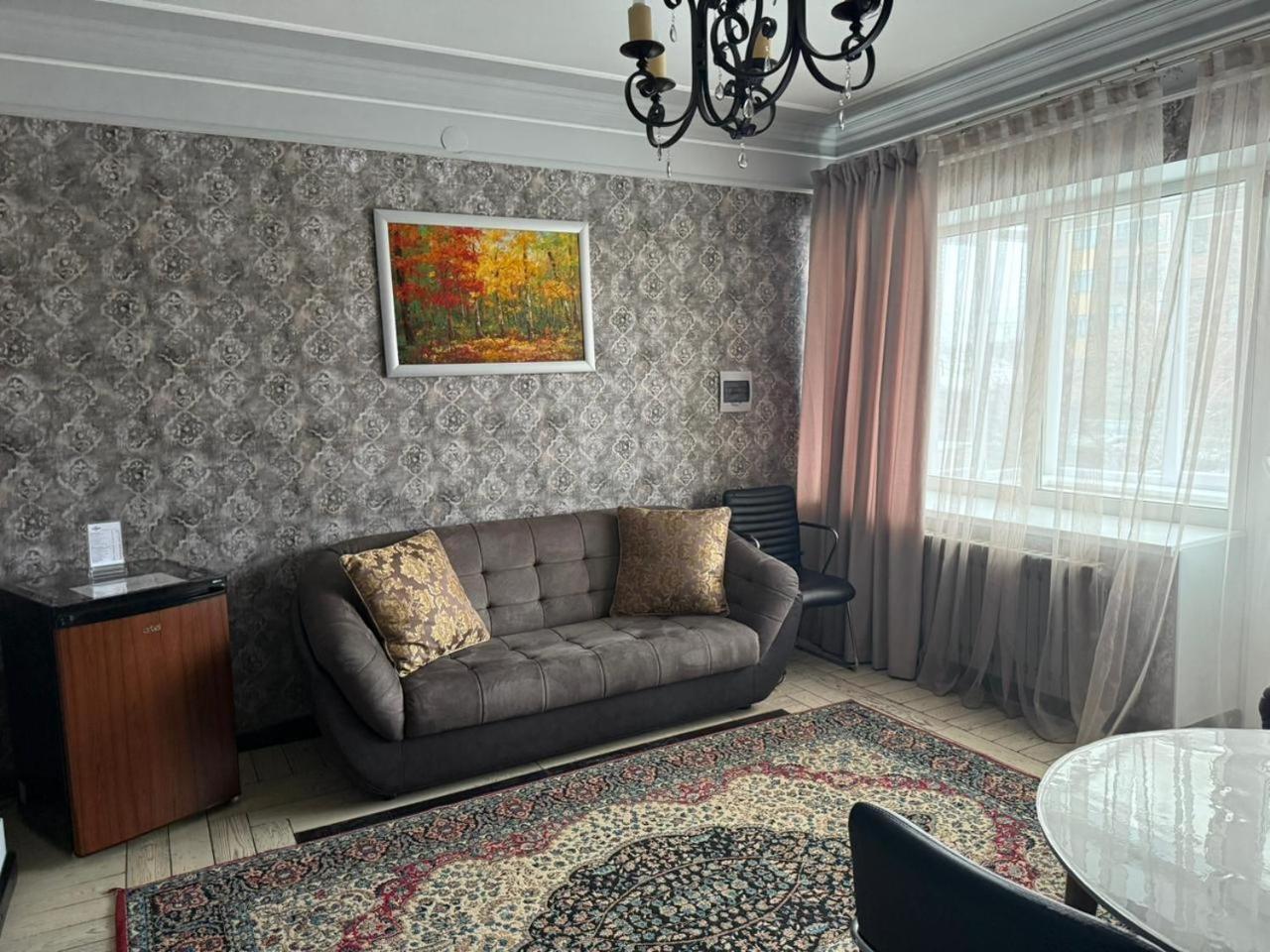Turan Semey Grand Hotel Екстер'єр фото
